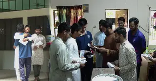 ডাকসু নির্বাচন: ছুটির দিনেও জোর প্রচারণা চালাচ্ছেন প্রার্থীরা